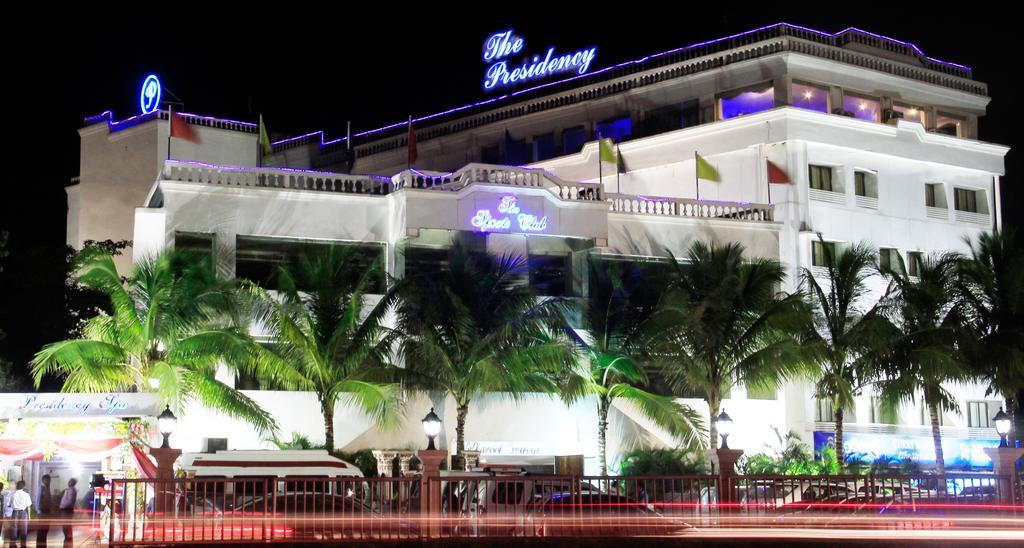 The Presidency Hotel Bhuvanesvar Kültér fotó
