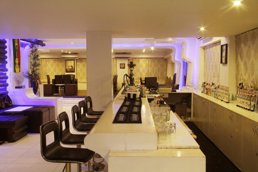 The Presidency Hotel Bhuvanesvar Kültér fotó